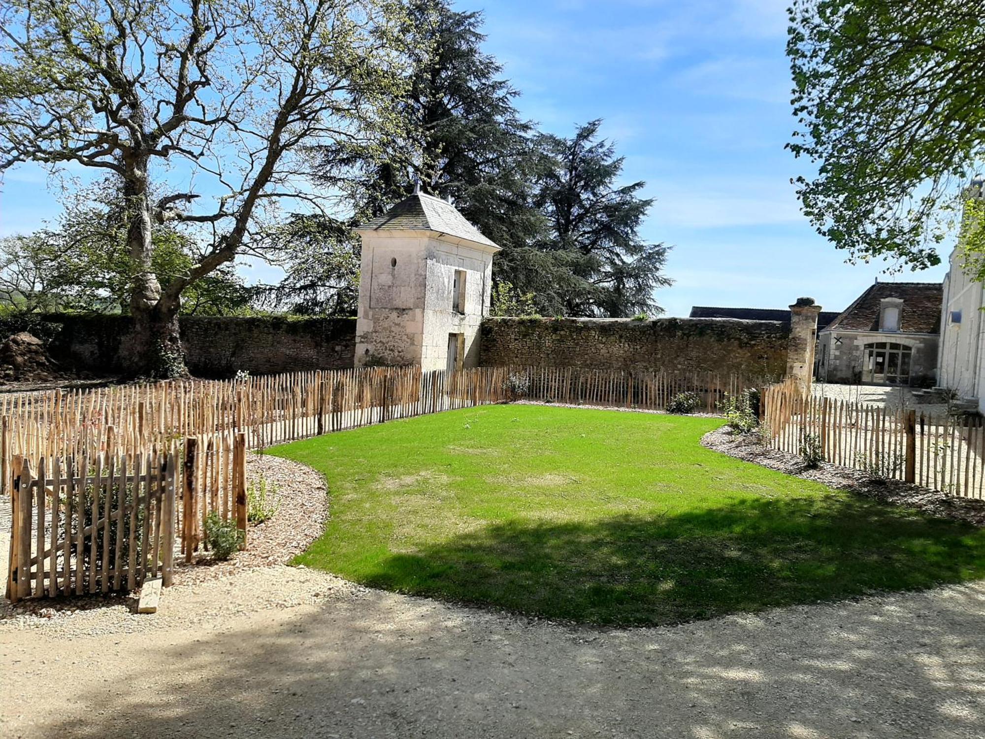 Le Puits Renaissance - Gites De Caractere Et Piscine Chauffee Chambourg-sur-Indre Kültér fotó