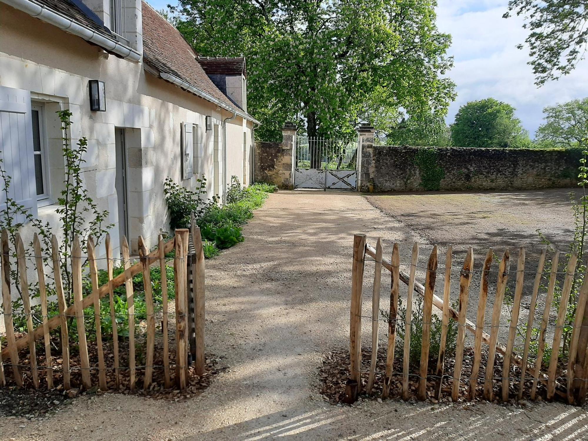 Le Puits Renaissance - Gites De Caractere Et Piscine Chauffee Chambourg-sur-Indre Kültér fotó
